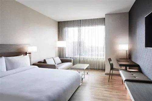 غرفة بسرير كينج، Ac Hotel By Marriott Oklahoma City Bricktown 1/1