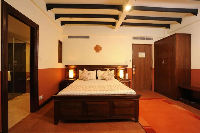 غرفة ديلوكس بسرير مزدوج أو سريرين منفصلين، Traditional Comfort 1/7