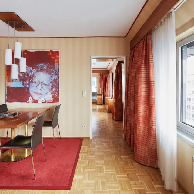 شقة تنفيذية مع أريكة، Living Hotel An Der Oper By Derag 3/5