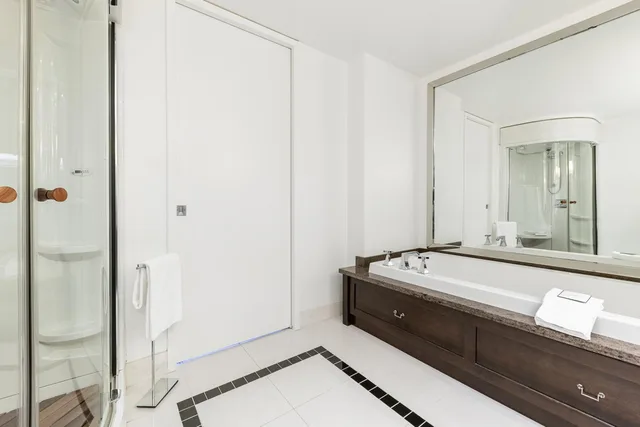Urban, Vip, Suite, King Bed, Lounge Access، Hotel Le Bonne Entente 5/5
