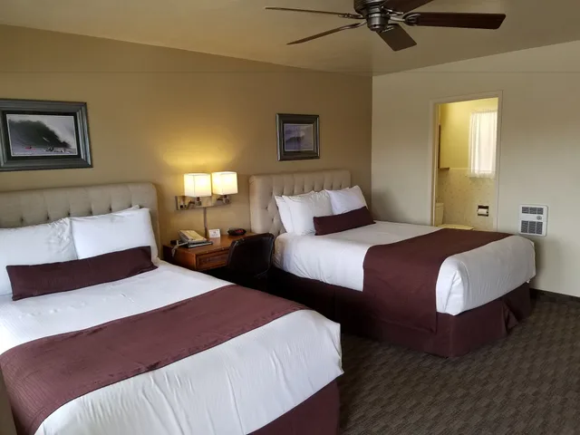 غرفة بسريرين كوين، Lone Oak Lodge 5/10