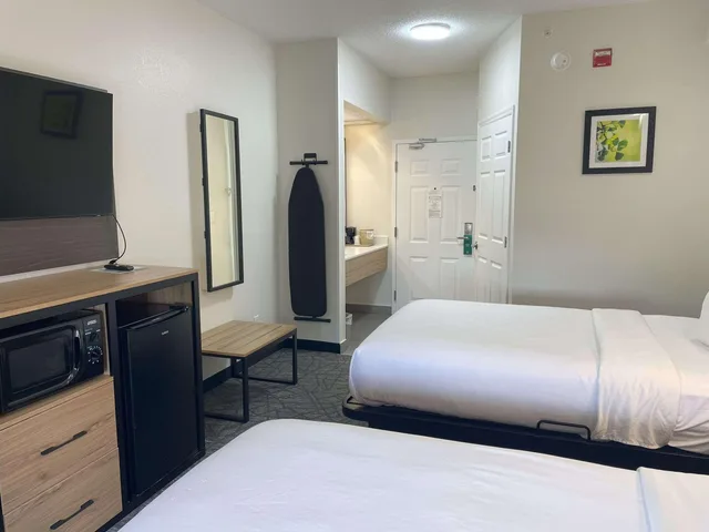 غرفة بسريرين مزدوجين، Quality Inn Richmond, KY 2/4