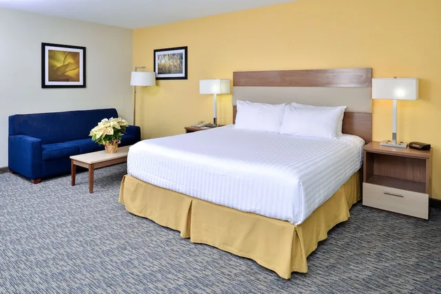 غرفة قياسية بسرير كينج لذوي الإعاقة، Best Western North Attleboro / Providence Beltway 2/7