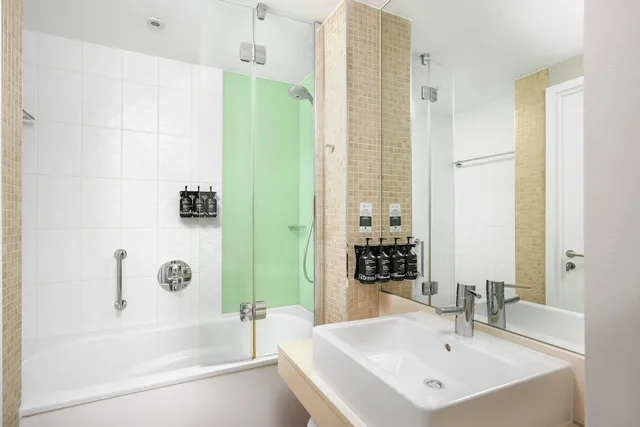 غرفة قياسية بسرير مزدوج، Holiday Inn Manchester Media City Uk 10/10