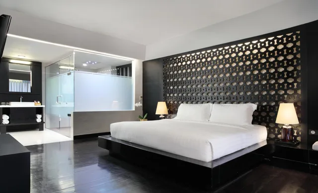 Penthouse Suite, King Bed، Cross Paasha Seminyak Bali 1/7