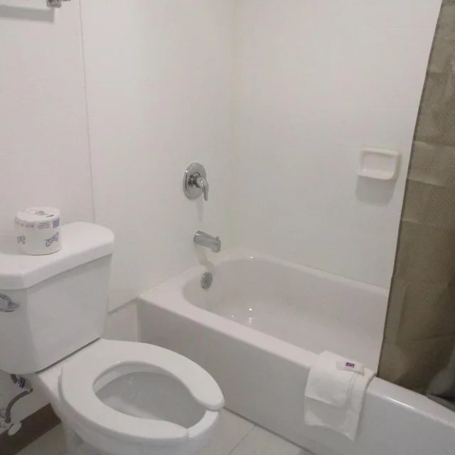 غرفة ديلوكس بسريرين كوين، Motel6 Chattanooga, TN - Airport 4/10