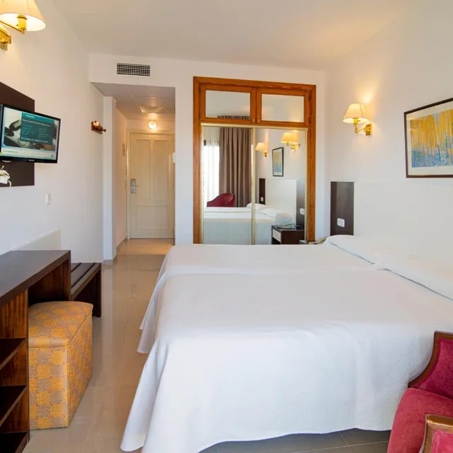 غرفة بسرير مزدوج، Hotel Amoros 3/10
