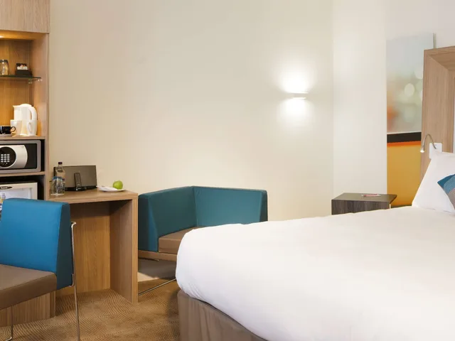 غرفة سوبيريور بسرير كوين مع أريكة، Novotel London Blackfriars 6/10