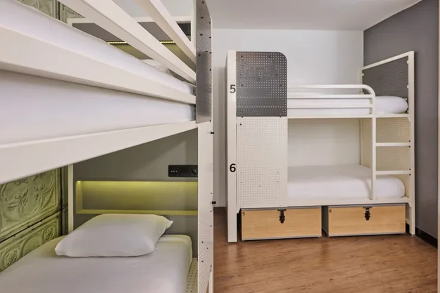سكن مشترك مختلط بستة أسرّة وأسرّة بطابقين، Generator Hostel Paris 7/9