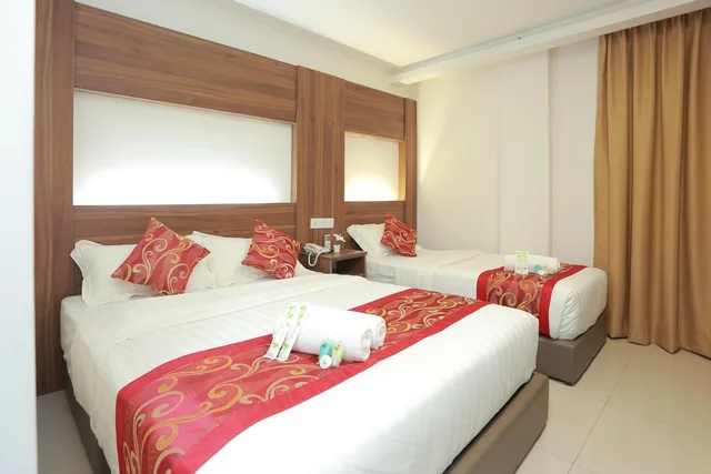 غرفة ديلوكس ثلاثية بسرير كوين وسرير فردي، Bitz Bintang Hotel 2/4