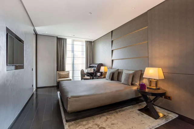 غرفة بريميير بسرير كينج، Armani Hotel Milano 2/6
