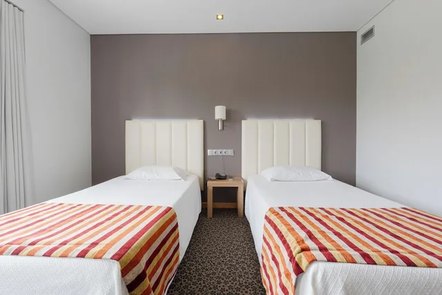 Room, Twin Beds, Azinheira 3/4