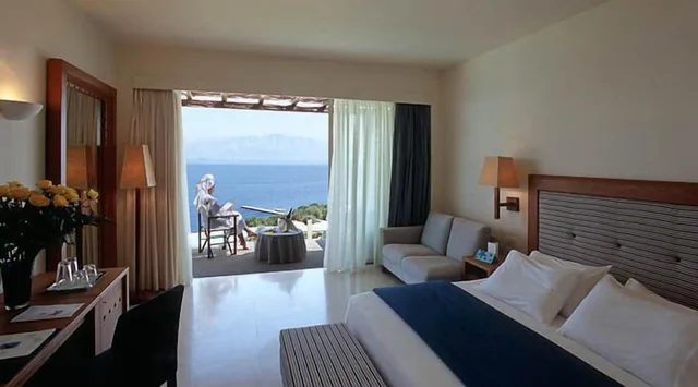 غرفة سوبيريور بسريرين منفصلين بإطلالة على البحر، Ionian Blue Bungalows And Spa Resort 2/5