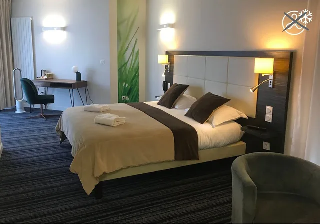Vip, Suite, King Bed، The Originals City, Hotel La Verriaire, Cholet Sud 1/4