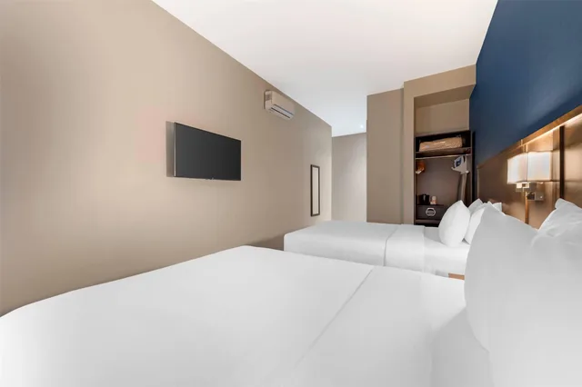 غرفة بسريرين كوين، Quality Inn Centre-Ville 4/8