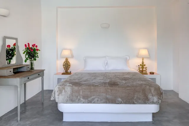 2 Bedrooms, Family, Villa, 2 King Beds, Sea View, Sofa, Private Pool, Desiterra Santorini 3/10