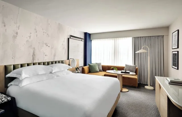 Essential, King Bed, Accessible، Hotel Kimpton Hotel Theta 4/5
