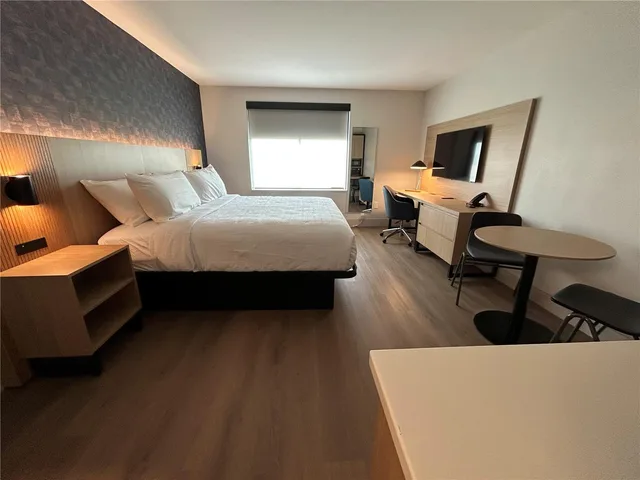 جناح ركني بسرير كينج مع أريكة، Best Western Byron Center 3/4