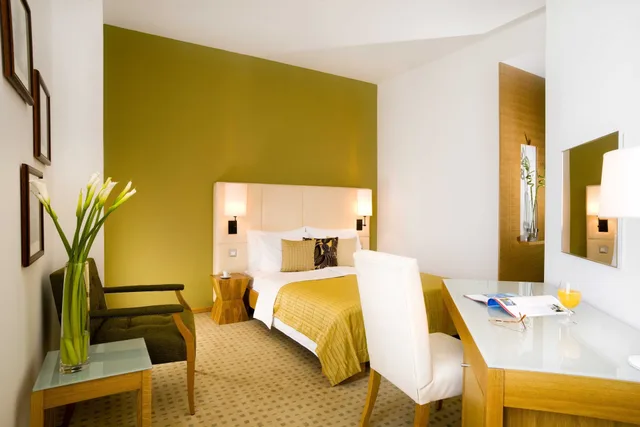 غرفة قياسية بسرير مزدوج أو سريرين منفصلين بإطلالة على المدينة، ASTORIA Hotel Opatija 4/8