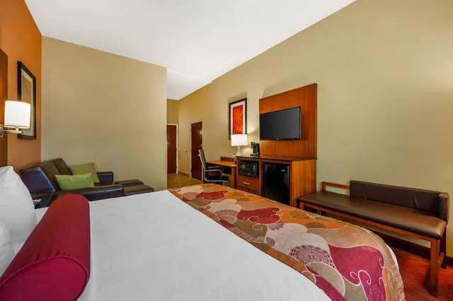 Business, King Bed, Best Western Plus Georgetown Corporate Center Hotel 1/4