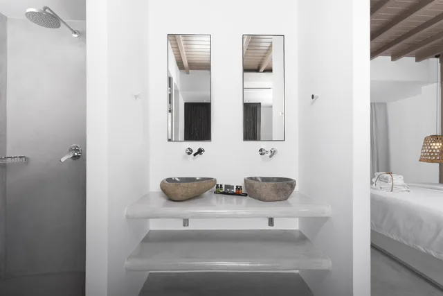جناح جونيور بسرير كوين بمسبح خاص، My Mykono Boutique by Mr and Mrs White 2/2