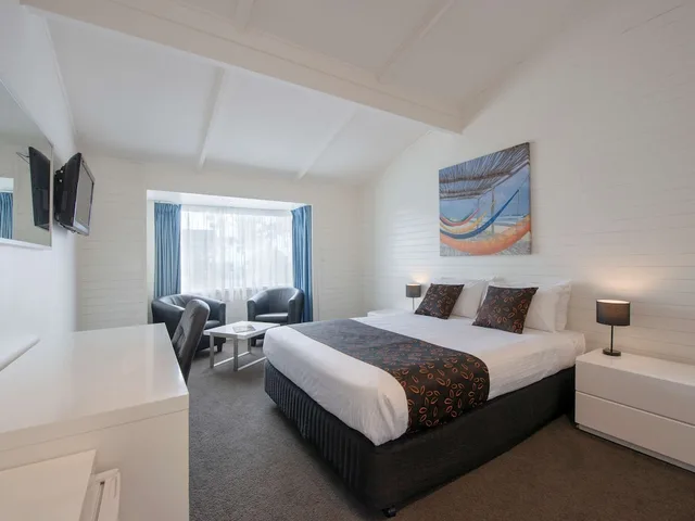 غرفة سوبيريور بسرير كوين بإطلالة على المسبح، Mercure Kangaroo Island Lodge 5/7