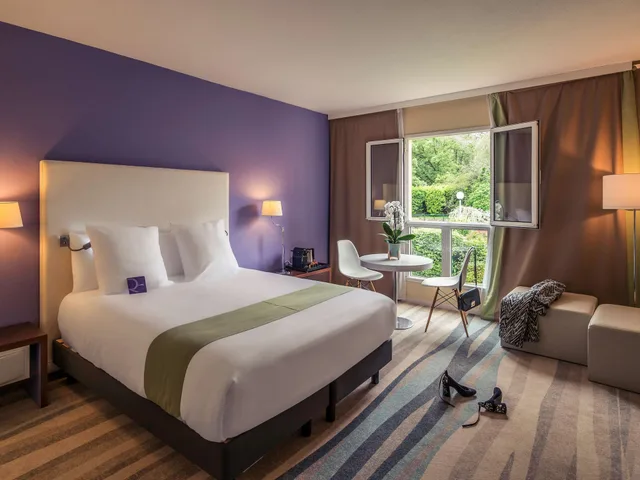 غرفة قياسية بسرير مزدوج مع أريكة، Mercure Antibes Sophia Antipolis Hotel 7/10