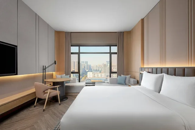 غرفة ديلوكس بسرير كينج، Courtyard by Marriott Taiyuan 1/3