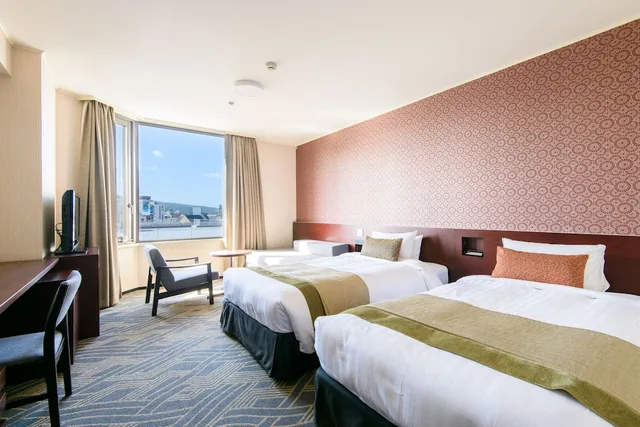 غرفة سوبيريور بسرير نصف مزدوج وسريرين منفصلين، Kanazawa Tokyu Hotel 1/2
