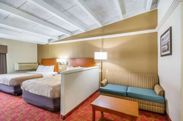 جناح بسريرين كوين، Quality Inn & Suites Kansas City - Independence I-70 East 3/7