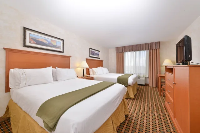 غرفة قياسية بسريرين مزدوجين لذوي الإعاقة، Holiday Inn Express Rawlins 3/4