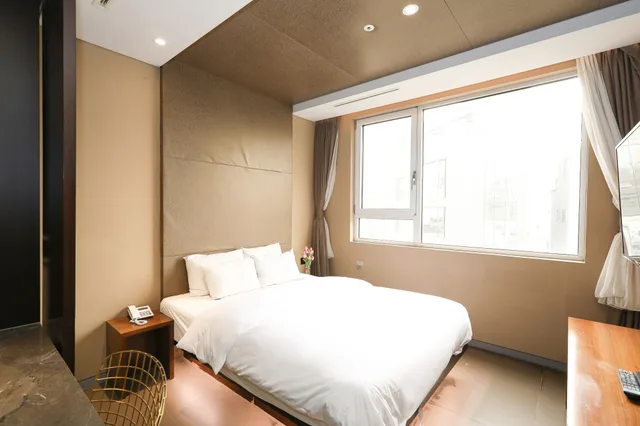 Semi Room, Suite, Twin Beds، Hotel The Designers Hongdae 5/10