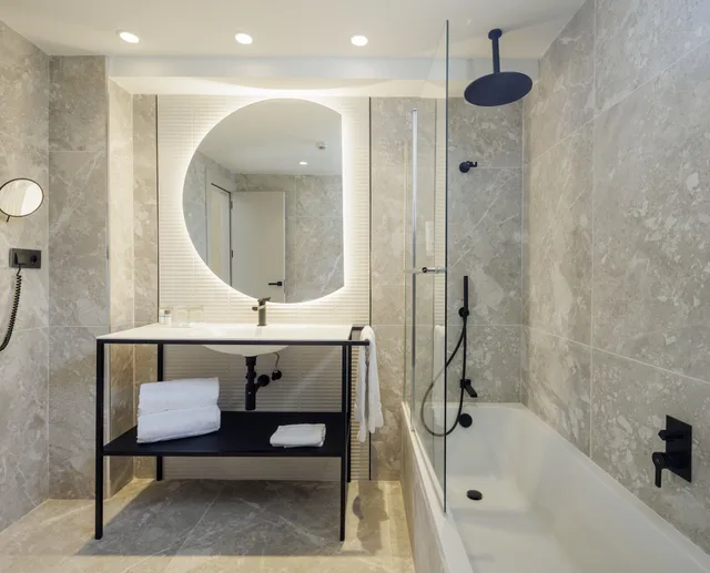 جناح جونيور بسريرين منفصلين بشرفة، Hotel Ilunion San Sebastian 4/5