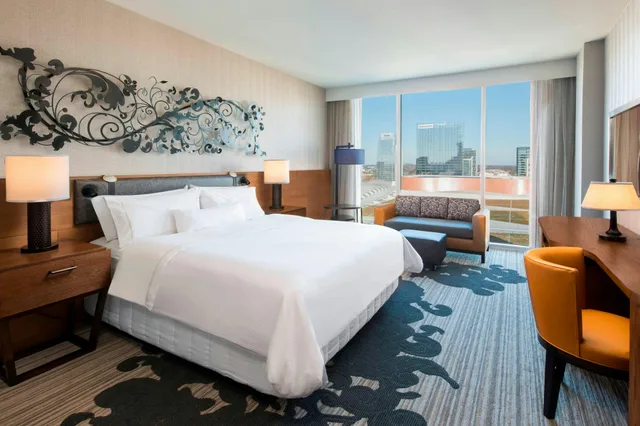 غرفة بسرير كينج، The Westin Nashville 1/3