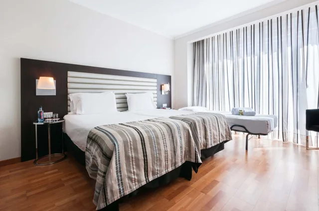 غرفة ثلاثية بغرفة نوم واحدة مع سرير إضافي، Eurostars Cristal Palace 10/10