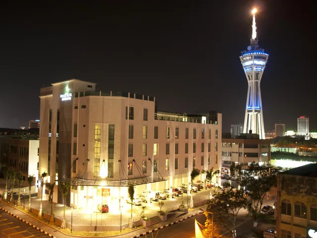 Soho، Fuller Hotel 1/1