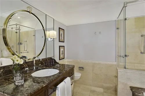 Skyline, Suite, Single، Al Habtoor Palace Budapest 1/1