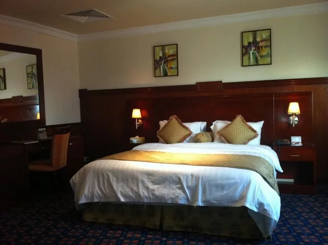 جناح جونيور بسرير كينج، Ramee California Hotel, Juffair 2/4