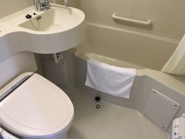 Economy, Twin Beds, Smoking, Toyoko Inn Narita Airport Honkan 3/4