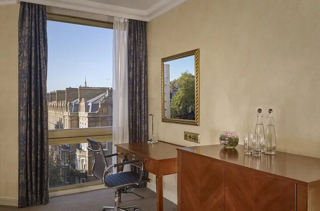 غرفة كلوب، Millennium Hotel and Conference Centre Gloucester London 6/6