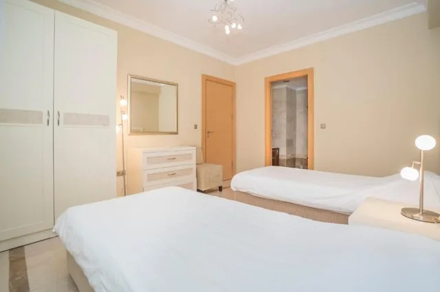 جناح عائلي، Goldcity Hotel 6/10