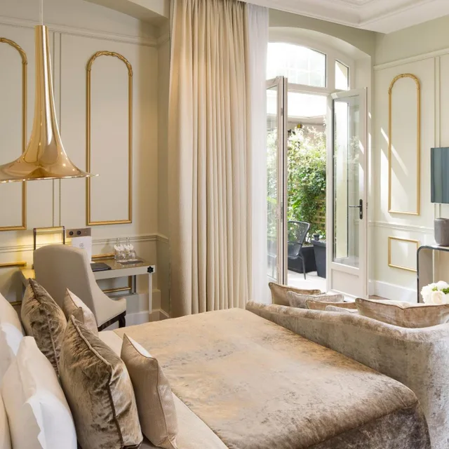 غرفة تنفيذية بسرير مزدوج بشرفة، Hotel Le Narcisse Blanc Spa 1/3