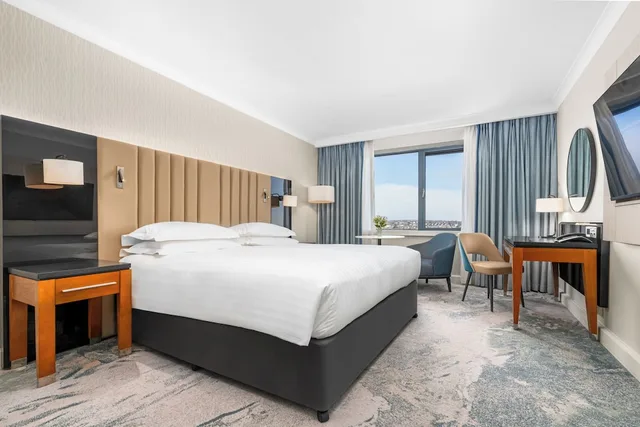 Business Class King، The Galmont Hotel and Spa 1/4