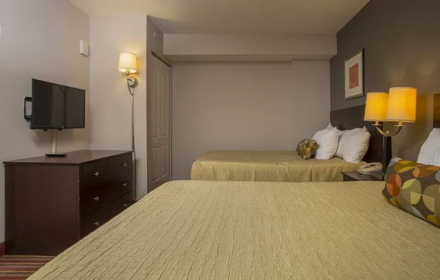 2 Bedrooms, Condo, Standard, 2 Double Beds, King Bed, Ocean View, Sofa, Tower Two, Corner، Prince Resort 7/10
