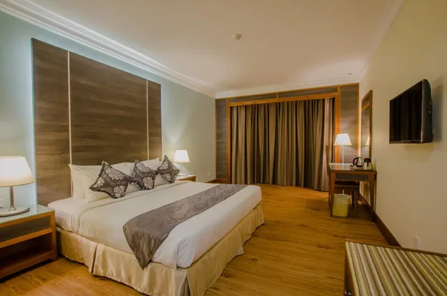 Tower, Deluxe, King Bed، KINGWOOD SIBU 2/3