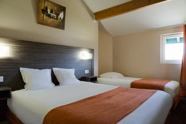 غرفة رباعية، The Originals City Hotel L Acropole Saint Etienne Sud 2/10