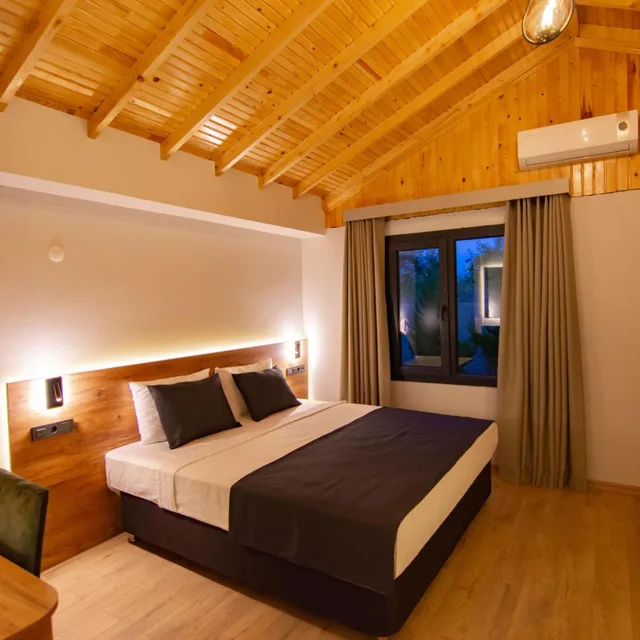 جناح، Sandal Hotel 1/9