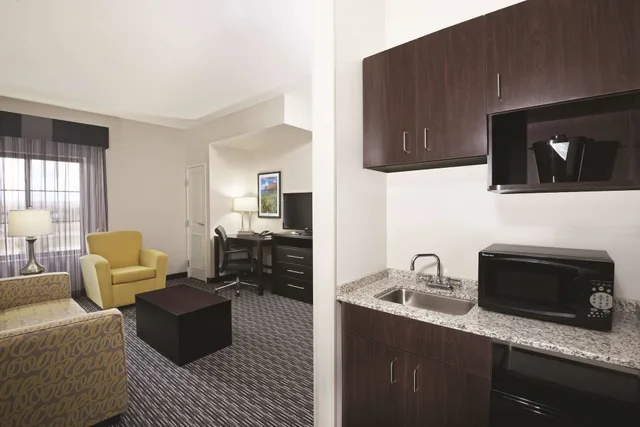 جناح ديلوكس بسريرين كوين، La Quinta Inn and Suites by Wyndham Billings 10/10