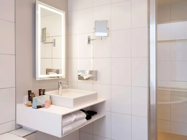 Superior, Suite, Double Bed, Novotel Den Haag City Centre Hotel 3/3