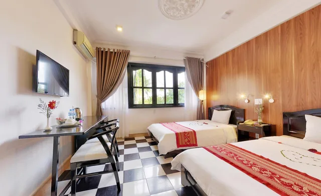 Superior, Double or Twin Bed, Hai Yen 2/10